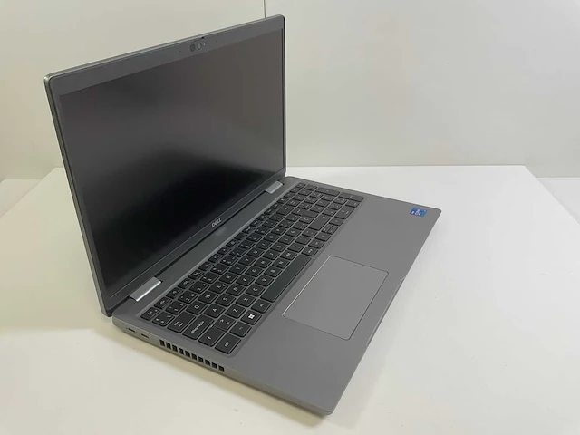 Dell latitude 5520 15.6”, core(tm) i7 11th gen, 16 gb ram, 512 gb nvme laptop - afbeelding 2 van  7