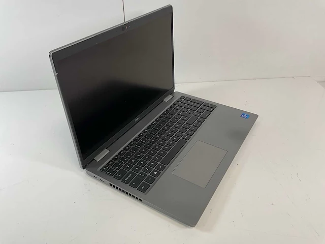 Dell latitude 5520 15.6”, core(tm) i7 11th gen, 16 gb ram, 512 gb nvme laptop - afbeelding 2 van  7