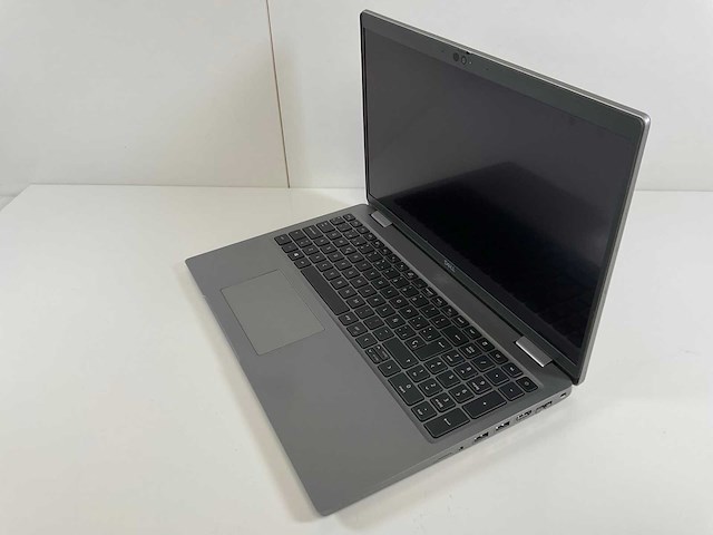 Dell latitude 5520 15,6”, core(tm) i7 11th gen, 32 gb ram, 512 gb nvme laptop - afbeelding 2 van  6