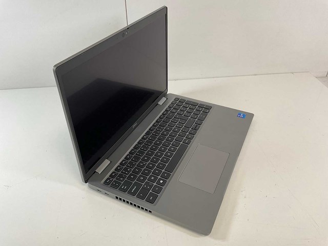 Dell latitude 5520 15.6”, core(tm) i7 11th gen, 32 gb ram, 512 gb nvme laptop - afbeelding 2 van  7