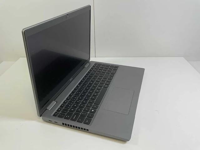 Dell latitude 5520 15.6”, core(tm) i7 11th gen, 32 gb ram, 512 gb nvme laptop - afbeelding 2 van  6