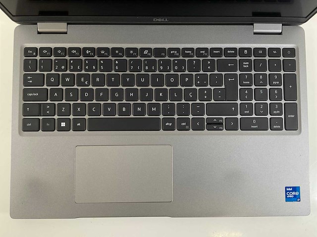 Dell latitude 5520 15,6”, core(tm) i7 11th gen, 32 gb ram, 512 gb nvme, nvidia geforce mx450 2 gb laptop - afbeelding 4 van  7