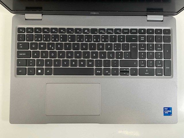 Dell latitude 5520 15,6”, core(tm) i7 11th gen, 32 gb ram, 512 gb nvme, nvidia geforce mx450 2 gb laptop - afbeelding 4 van  7