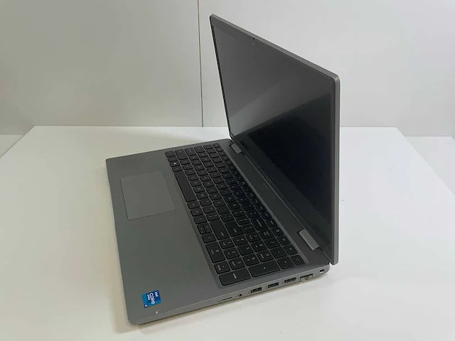 Dell latitude 5520 15.6”, core(tm) i7 11th gen, 8 gb ram, 1 tb nvme laptop - afbeelding 3 van  7