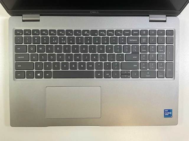 Dell latitude 5520 15.6”, core(tm) i7 11th gen, 8 gb ram, 1 tb nvme laptop - afbeelding 4 van  7