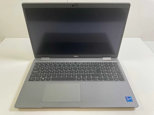 Dell latitude 5520 15.6”, core(tm) i7 11th gen, 8 gb ram, 512 gb laptop - afbeelding 1 van  7