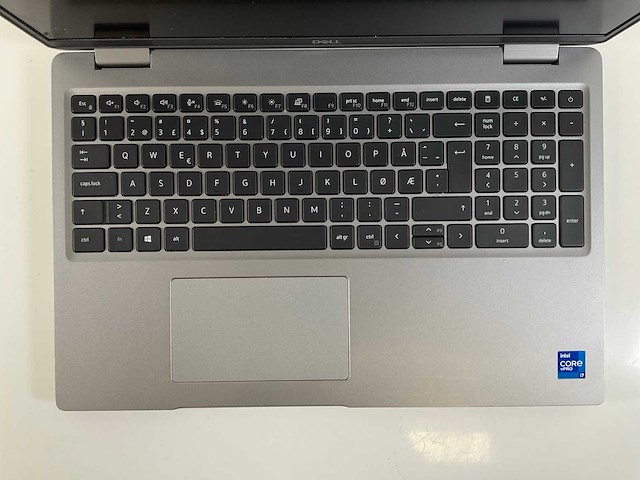Dell latitude 5520 15,6”, core(tm) i7 11th gen, 8 gb ram, 512 gb nvme laptop - afbeelding 4 van  7