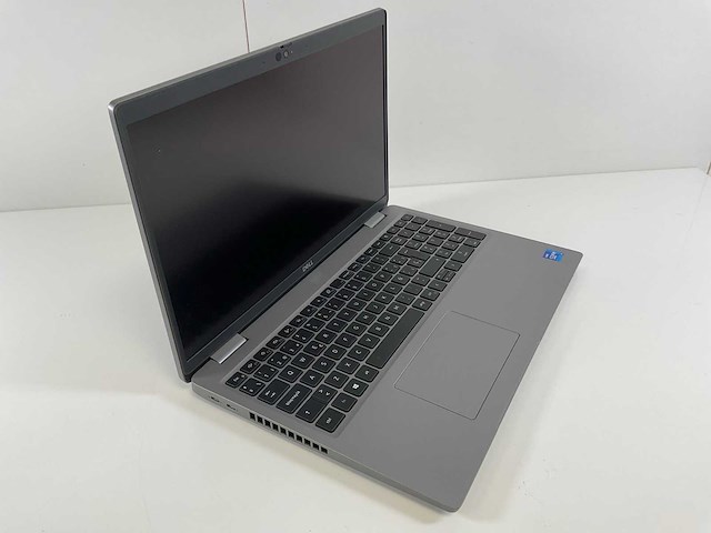 Dell latitude 5520 15,6”, core(tm) i7 11th gen, 8 gb ram, 512 gb nvme laptop - afbeelding 2 van  7