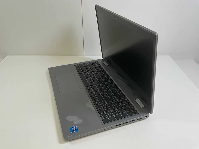 Dell latitude 5520 15.6”, core(tm) i7 11th gen, 8 gb ram, 512 gb nvme laptop - afbeelding 3 van  7