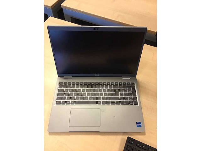 Dell latitude 5520 i7 incl monitors en accessoires - afbeelding 3 van  5