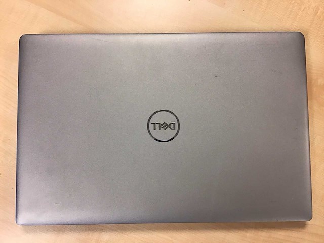 Dell latitude 5520 i7 incl monitors en accessoires - afbeelding 4 van  5