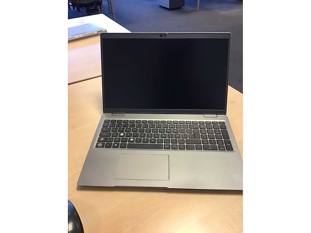 Dell latitude 5520 i7 incl monitors en accessoires - afbeelding 3 van  5