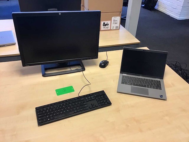 Dell latitude 5520 i7 incl monitors en accessoires - afbeelding 1 van  5