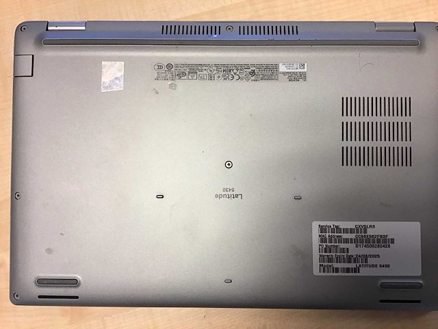 Dell latitude 5520 i7 incl monitors en accessoires - afbeelding 5 van  5