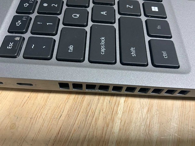 Dell latitude 5520 laptop (2x) - afbeelding 7 van  9