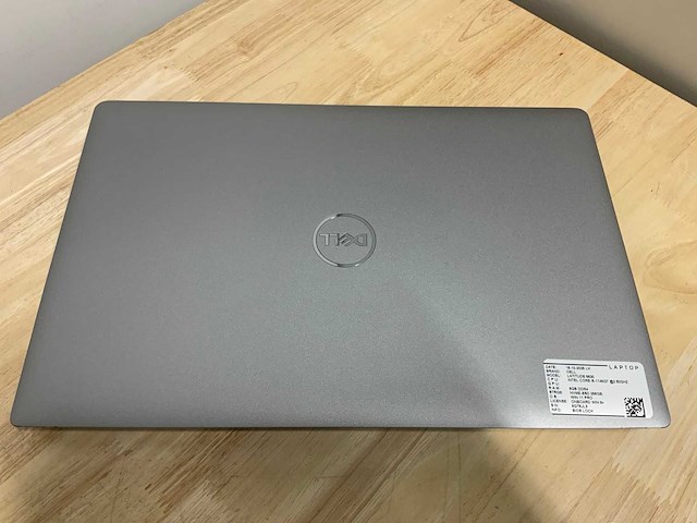 Dell latitude 5520 laptop - afbeelding 7 van  8
