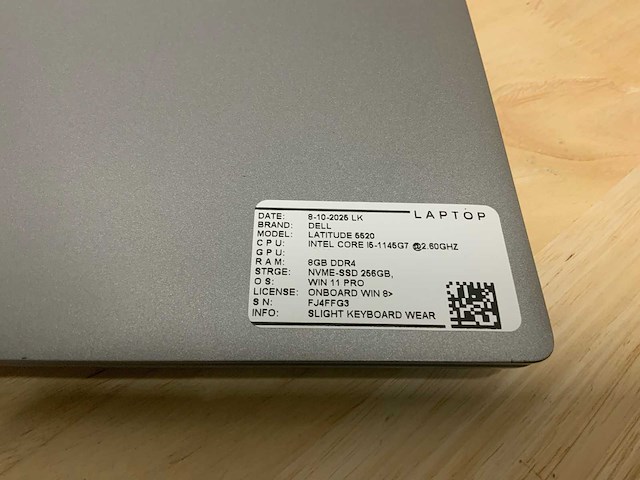 Dell latitude 5520 laptop - afbeelding 9 van  9