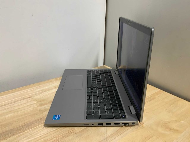Dell latitude 5520 laptop - afbeelding 5 van  7