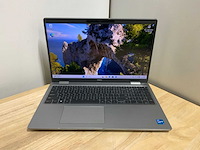 Dell latitude 5520 laptop - afbeelding 1 van  1