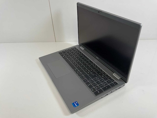 Dell latitude 5521 15,6”, core(tm) i7 11th gen, 32 gb ram, 2 tb nvme, nvidia geforce mx450 2 gb laptop - afbeelding 3 van  7