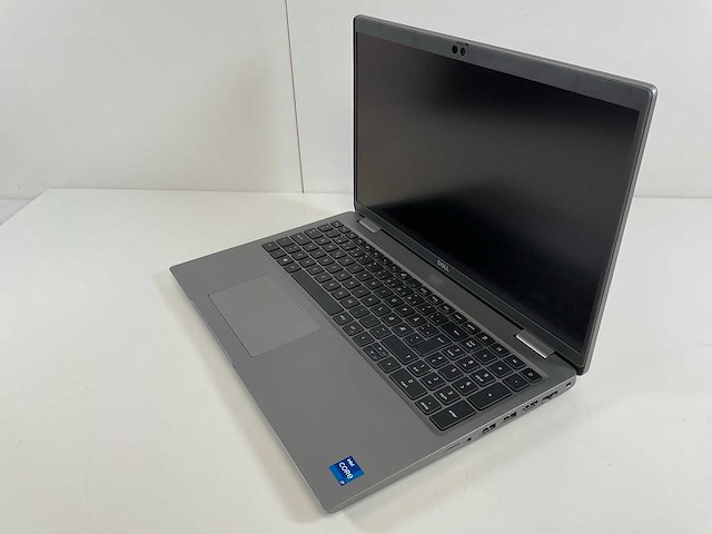 Dell latitude 5521 15,6”, core(tm) i7 11th gen, 32 gb ram, 2 tb nvme, nvidia geforce mx450 2 gb laptop - afbeelding 3 van  7