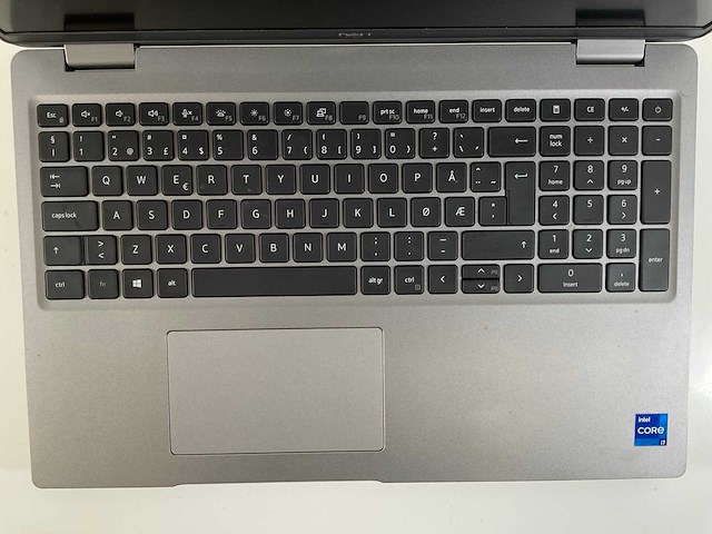 Dell latitude 5521 15,6”, core(tm) i7 11th gen, 32 gb ram, 2 tb nvme, nvidia geforce mx450 2 gb laptop - afbeelding 4 van  7
