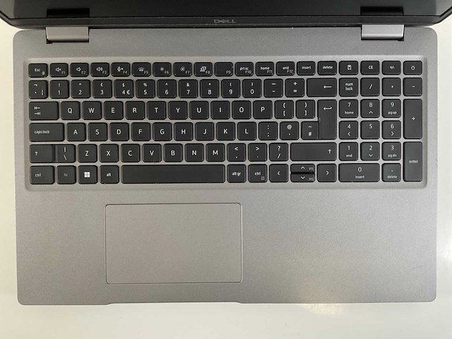 Dell latitude 5521 15,6”, core(tm) i7 11th gen, 32 gb ram, 512 gb nvme, nvidia geforce mx450 2 gb laptop - afbeelding 4 van  7