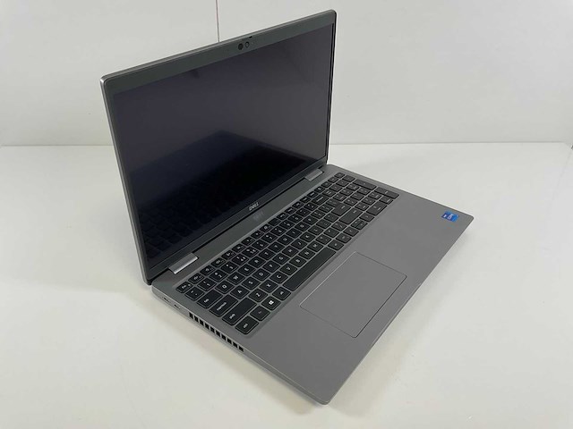 Dell latitude 5521 15,6”, core(tm) i7 11th gen, 32 gb ram, 512 gb nvme, nvidia geforce mx450 2 gb laptop - afbeelding 2 van  7
