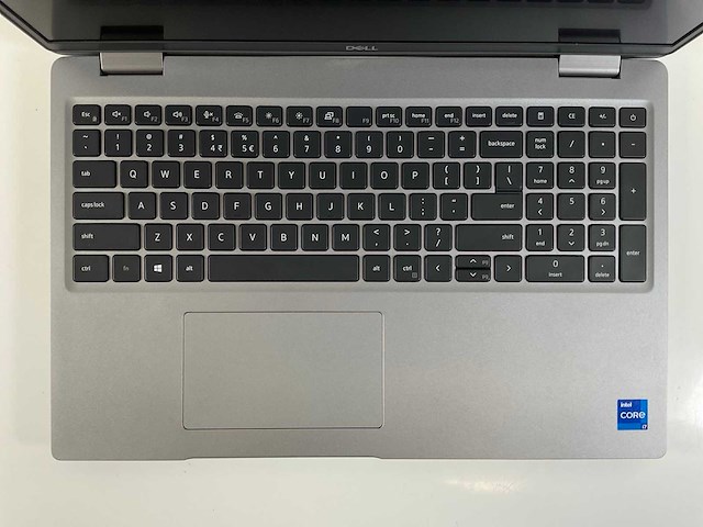 Dell latitude 5521 15,6”, core(tm) i7 11th gen, 32 gb ram, 512 gb nvme, nvidia geforce mx450 2 gb laptop - afbeelding 4 van  7