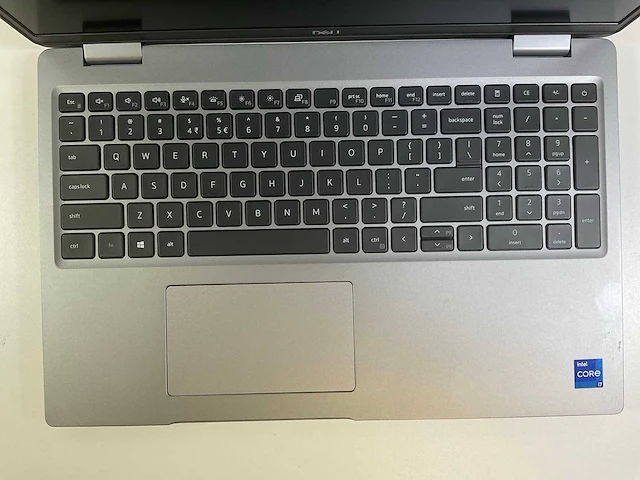 Dell latitude 5521 15.6”, core(tm) i7 11th gen, 32 gb ram, 512 gb nvme, nvidia geforce mx450 2 gb laptop - afbeelding 3 van  5
