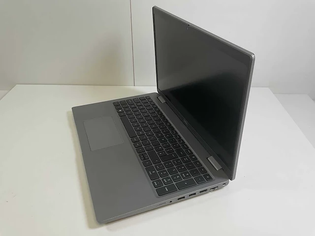 Dell latitude 5521 15.6”, core(tm) i7 11th gen, 32 gb ram, 512 gb nvme, nvidia geforce mx450 2 gb laptop - afbeelding 3 van  7