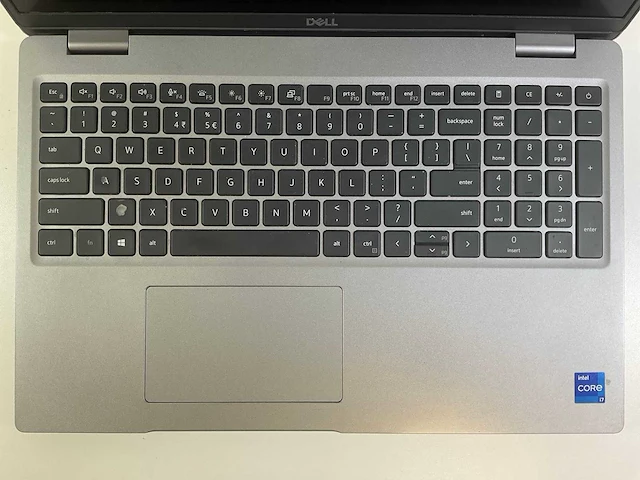 Dell latitude 5521 15.6”, core(tm) i7 11th gen, 8 gb ram, 512 gb nvme, nvidia geforce mx450 2 gb laptop - afbeelding 4 van  7