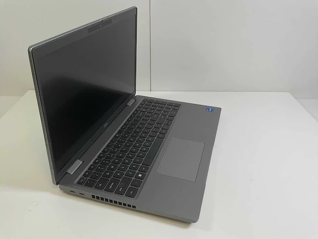 Dell latitude 5521 15.6”, core(tm) i7 11th gen, 8 gb ram, 512 gb nvme, nvidia geforce mx450 2 gb laptop - afbeelding 2 van  6