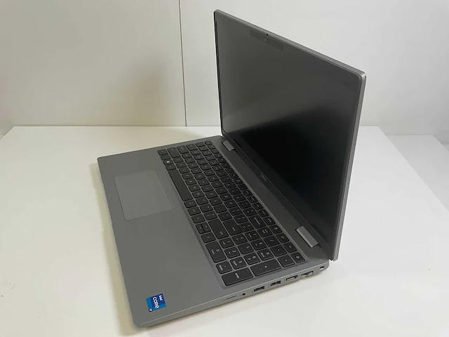 Dell latitude 5521 15.6”, core(tm) i7 11th gen, 8 gb ram, 512 gb nvme, nvidia geforce mx450 2 gb laptop - afbeelding 3 van  6
