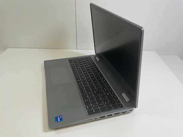 Dell latitude 5521 15.6”, core(tm) i7 11th gen, 8 gb ram, 512 gb nvme, nvidia geforce mx450 2 gb laptop - afbeelding 3 van  7