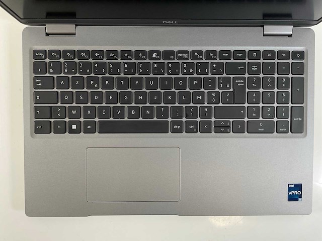 Dell latitude 5530 15,6”, core(tm) i7 12th gen, 16 gb ram, 1 tb nvme laptop - afbeelding 4 van  7