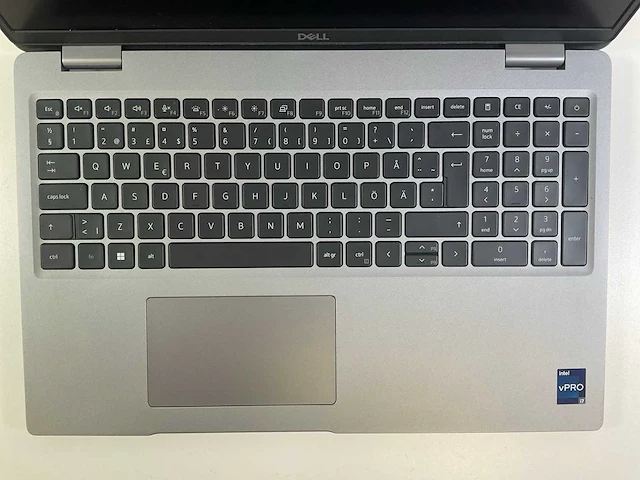 Dell latitude 5530 15.6”, core(tm) i7 12th gen, 16 gb ram, 512 gb nvme laptop - afbeelding 4 van  7