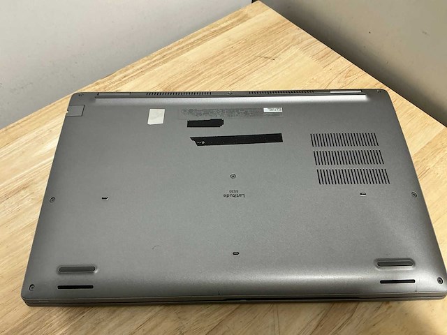 Dell latitude 5530 laptop (2x) - afbeelding 3 van  12