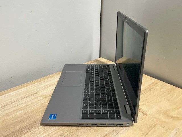 Dell latitude 5530 laptop - afbeelding 5 van  7