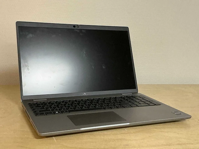 Dell latitude 5530 laptop - afbeelding 1 van  4