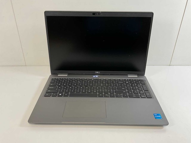 Dell latitude 5540 15.5”, core(tm) i5 13th gen, 16 gb ram, 256 gb nvme laptop - afbeelding 1 van  7