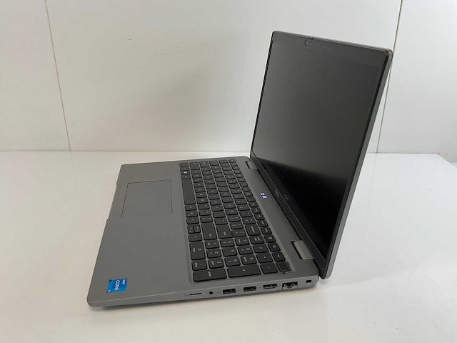 Dell latitude 5540 15.5”, core(tm) i5 13th gen, 16 gb ram, 256 gb nvme laptop - afbeelding 3 van  7