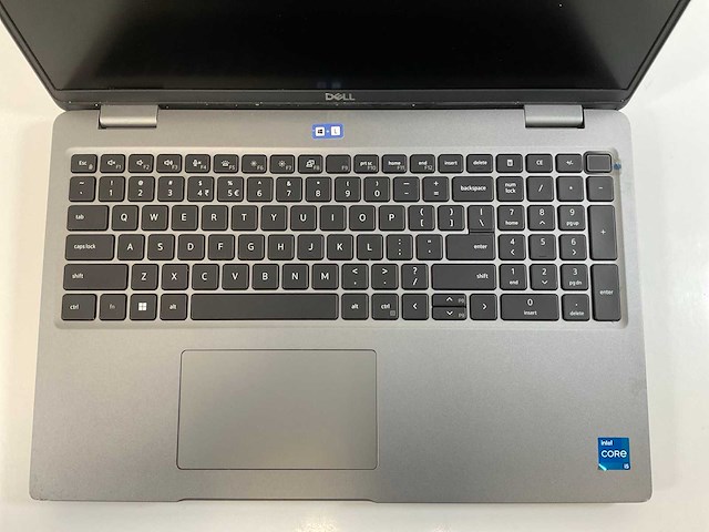 Dell latitude 5540 15.5”, core(tm) i5 13th gen, 16 gb ram, 256 gb nvme laptop - afbeelding 4 van  7