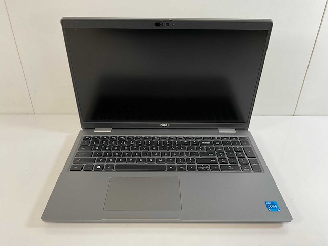 Dell latitude 5540 15.5”, core(tm) i5 13th gen, 16 gb ram, 256 gb nvme laptop - afbeelding 1 van  7