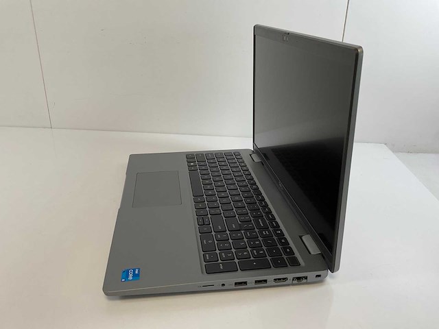 Dell latitude 5540 15.5”, core(tm) i5 13th gen, 16 gb ram, 256 gb nvme laptop - afbeelding 3 van  7