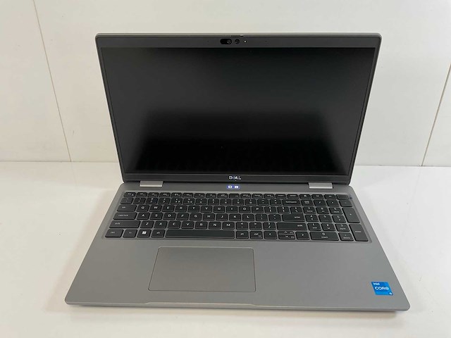 Dell latitude 5540 15.5”, core(tm) i5 13th gen, 16 gb ram, 256 gb nvme laptop - afbeelding 1 van  6