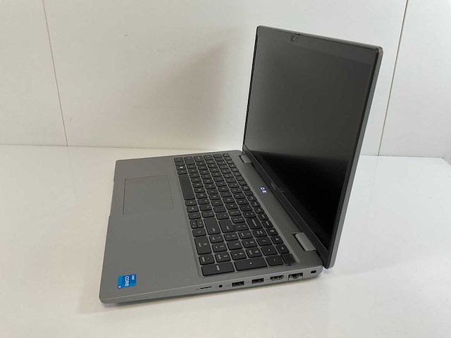 Dell latitude 5540 15.5”, core(tm) i5 13th gen, 16 gb ram, 256 gb nvme laptop - afbeelding 3 van  7