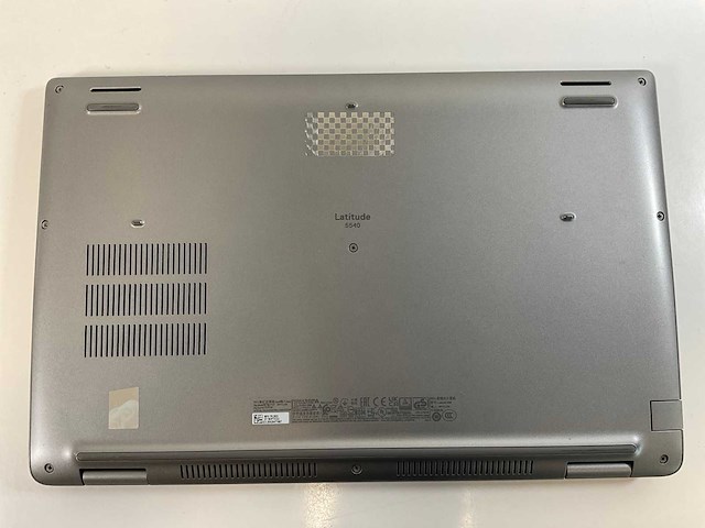 Dell latitude 5540 15.5”, core(tm) i5 13th gen, 16 gb ram, 256 gb nvme laptop - afbeelding 6 van  7