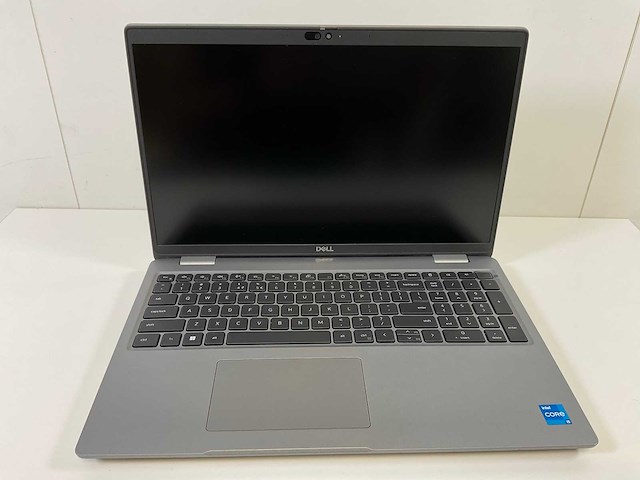 Dell latitude 5540 15.5”, core(tm) i5 13th gen, 16 gb ram, 256 gb nvme laptop - afbeelding 1 van  5