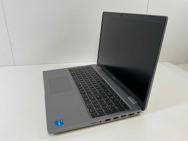 Dell latitude 5540 15.5”, core(tm) i5 13th gen, 16 gb ram, 256 gb nvme laptop - afbeelding 2 van  5